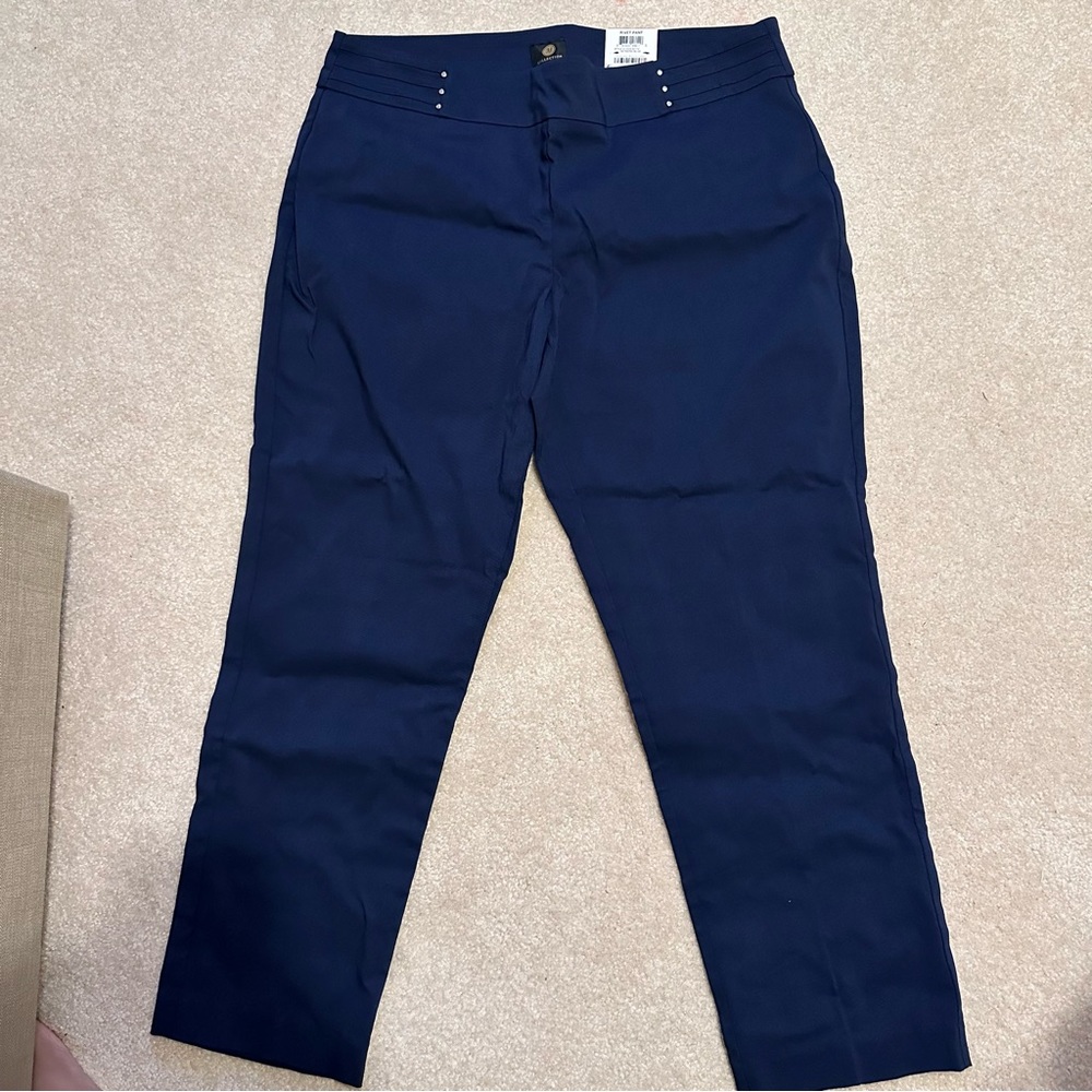 NWT 16WP JM Collection Plus Navy Rivet Pant